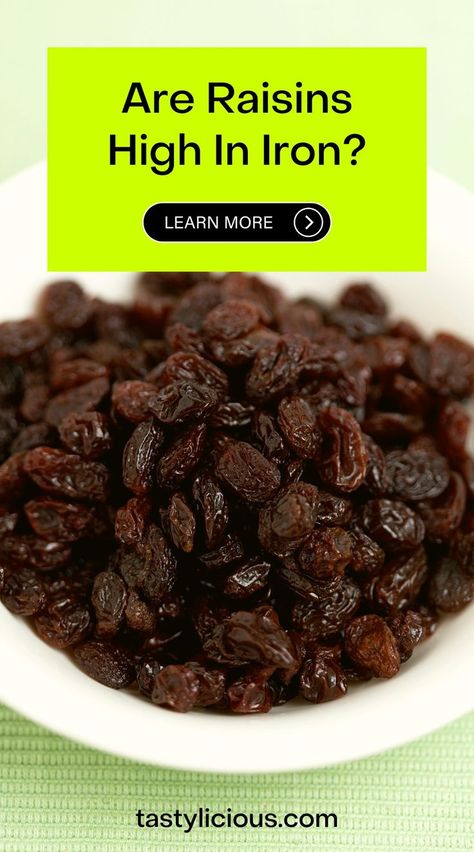 raisins iron content | raisins for iron deficiency | iron rich fruits | juicing recipes for weight loss | juice recipes | healthy juicer recipes | juicer recipes beginners | green juice recipes for weight loss Iron Rich Foods For Women, High Iron Diet, Good Food To Eat, Iron Rich Fruits, Iron Diet, Recipes Beginners, Fruits And Vegetables List, Raisin Recipes, Healthy Juicer Recipes