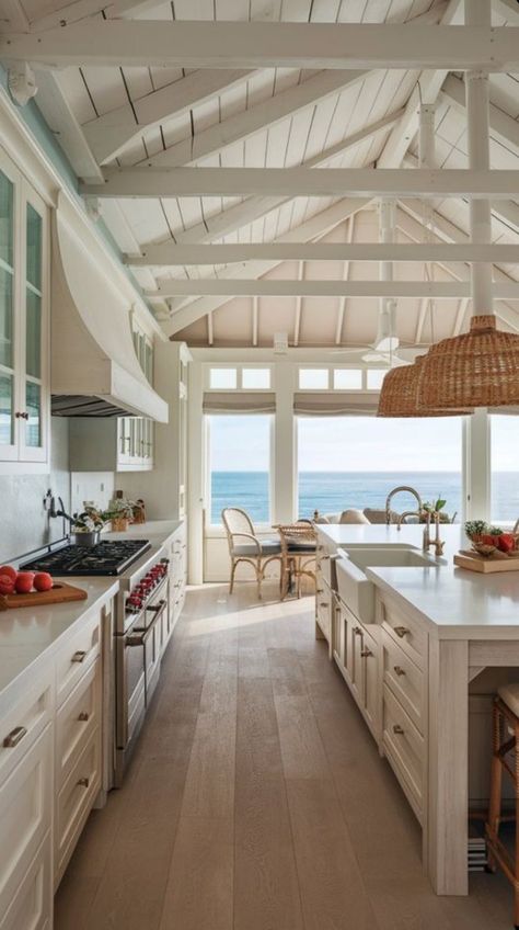 Seaside Beach House, Ranch Beach House, Luxury Beach Homes, Dream House Beach, Kitchen Beach House, Coastal Houses, Beach House Vibes, Summer Beach House, Beach House Kitchen