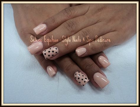 Acrylic nails with nude nail polish and black polka dots detail #acrylicnails #polkadots #nailpolishdesign #naildesigns Trends Nails, Christmas Gel, Nude Nail Polish, Nude Nail, Nails Nailpolish, Christmas Gel Nails, I Love Nails, Nail Polish Designs, Make Up Nails