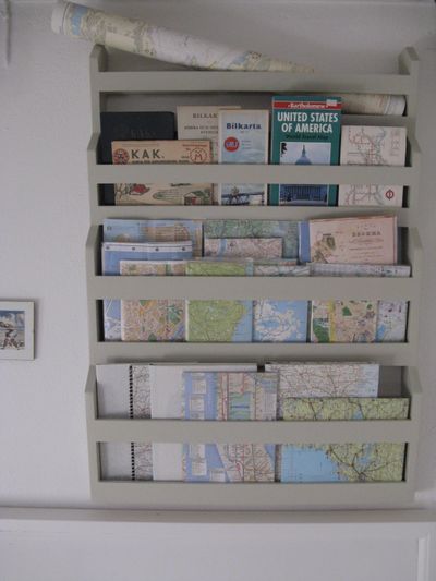 Used here for maps, but would be good for magazines. Map Storage Ideas, Map Storage, Map Display, Secret Library, Map Brochures, Souvenir Display, Gear Room, Travel Room, Map Room