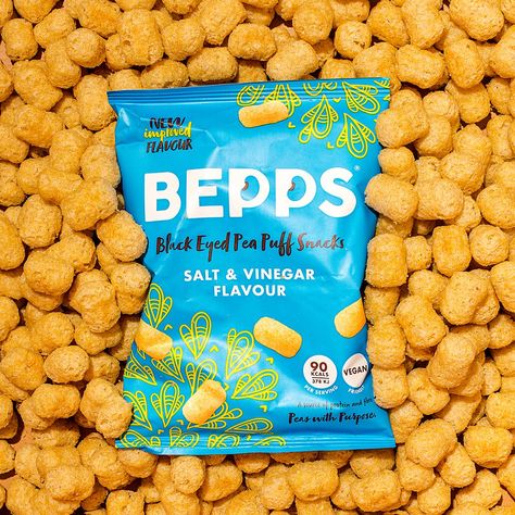 Bepps Snacks: colourful summery product photography of vegan snacks - Marianne Taylor Chips Photography Food Styling, Chips Product Photography, Snack Photography Ideas, Food Product Photography Ideas, Chips Photography, Snack Photography, Snacks Photography, Snack Product, Stills Photography