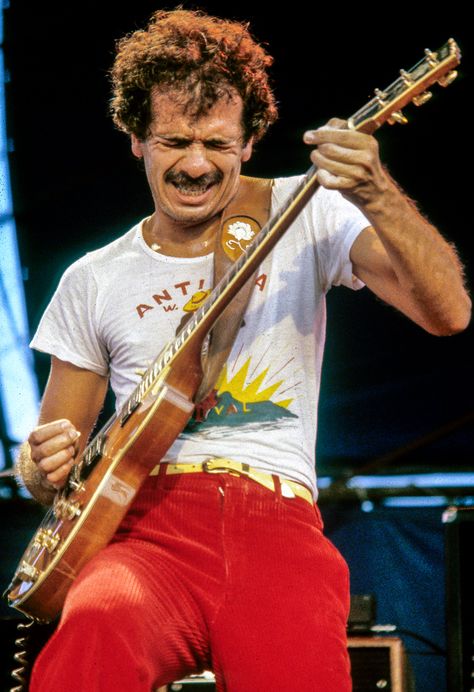 Santana Concert, Guitar Man, Woodstock Festival, Rock Guitar, Guitar Hero, Him Band, Blues Rock, Great Bands, Guitar Player