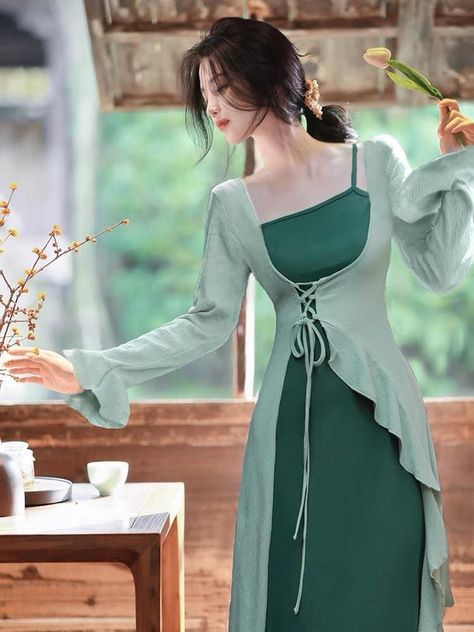 Self Made Dress Ideas, Female Outfits, Best Winter Outfits, Gaun Fashion, Old Fashion Dresses, Mode Abaya, Korean Fashion Dress, Dresses Ideas, Couture Sewing