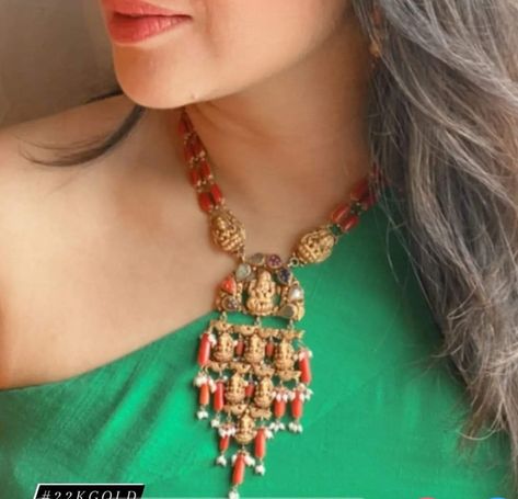 Gold Coral Necklace Indian, Coral Pendent Designs, Coral Gold Jewellery, Pagadala Haram Designs, Corals And Pearls Jewellery, Pagadala Chains, Coral Jewelry Indian Gold, Arnav Jewellery, Coral Necklace Designs