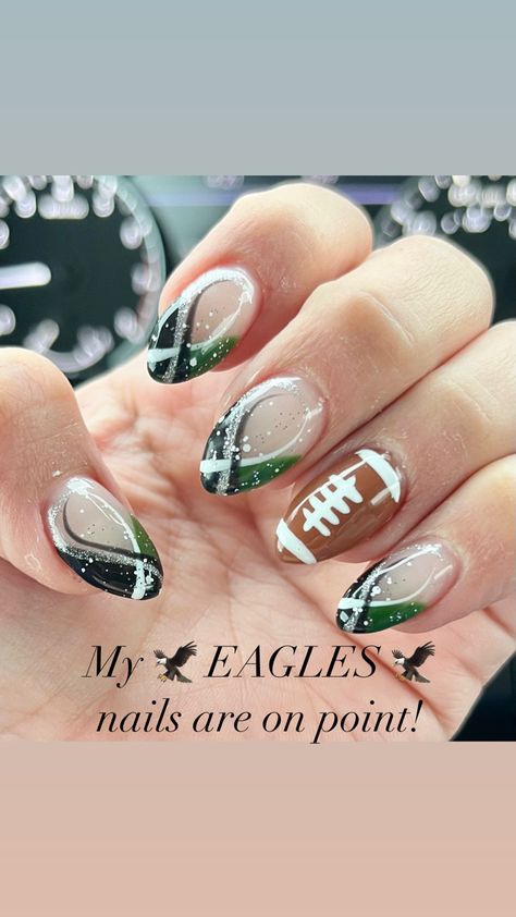 Football Theme Nails Art Designs, Ut Football Nails, Nail Designs On Blue Nails, Football Themed Acrylic Nails, Eagles Football Makeup, Green And White Football Nails, Football French Tip Nails, Short Football Nails, Flyers Nails Design