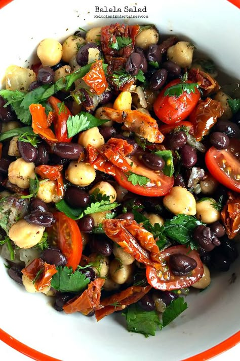 Balela Salad Balela Salad Recipe, Balela Salad, Middle Eastern Salads, Vegan Sides, Vegan Salad, Dip Recipe, Side Salad, Healthy Salads, Delicious Salads