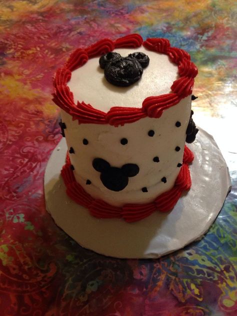 Mickey Mouse Smash Cake, Mickey Mouse Smash Cakes, Mike Mouse, Cake Mickey Mouse, Disney Themed Cakes, Mouse Birthday Cake, Mickey Mouse Birthday Cake, Mickey Cakes, Twin Birthday Parties