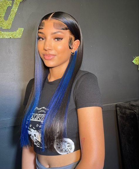 Black Girls Hairstyles Color, Peekaboo Lace Front Wig, Black Girls Hairstyles Lace Fronts, Cute Wig Colors, Black Girls Hairstyles Wigs, Cute Lace Front Hairstyles, Sew In With Color, Straight Lace Front Wigs Styles, Wigs With Color