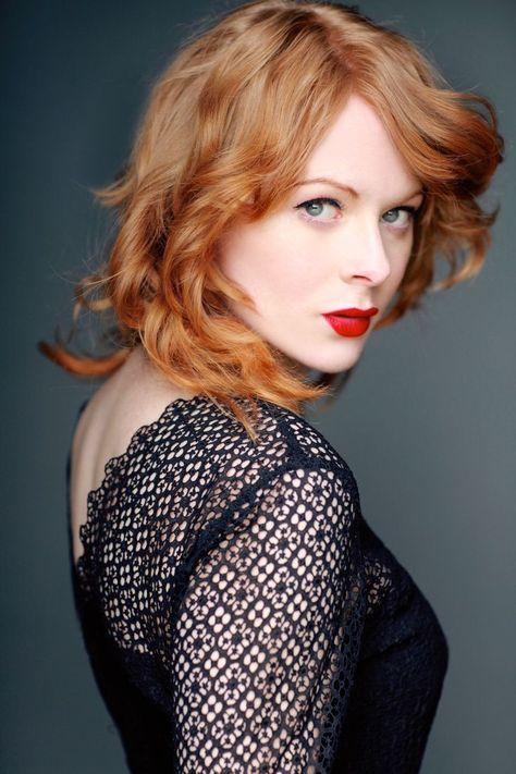 Emily Beecham Emily Beecham, The Knave, Emily B, Red Haired Beauty, Red Hair Woman, Most Beautiful Eyes, Redhead Beauty, Redhead Girl, Jolie Photo