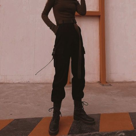 Outfit Botas, Pants Boots, Athleisure Style, Oc Inspo, Athleisure Fashion, Character Outfits, Boots Outfit, Style Clothes, Postpartum