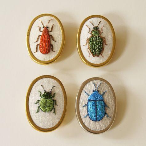 Beetle Embroidery, Tortoise Beetle, Bugs Embroidery, Leaf Beetle, Blue Terracotta, Beetle Brooch, Fabric Remnants, Hand Embroidery Patterns, Embroidery Inspiration