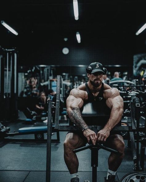 Gym Men Motivation, Gym Motivation Wallpaper, Chris Bumstead, Gym Photoshoot, Workout Pics, Gym Images, Gym Photography, Gym Wallpaper, Bodybuilding Pictures