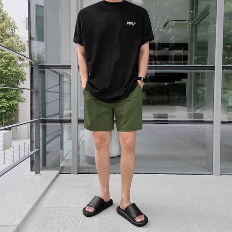 Black Shirt And Shorts Outfit Men, Green Shorts Outfit Men, Outfit Cowo, Outfit Cowok, Korean Street Fashion Men, Boxer Pants, Minimalist Fashion Men, Mens Shorts Outfits, Trendy Boy Outfits