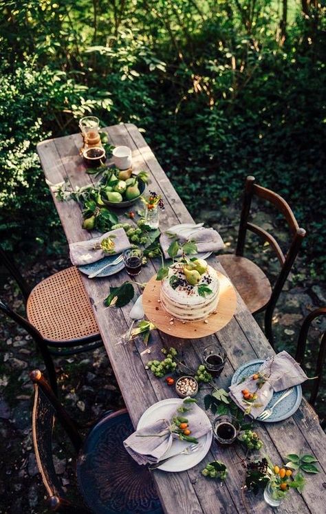 Farmhouse Backyard, Mesa Exterior, Patio Outdoor, Al Fresco Dining, Outdoor Tables, Outdoor Entertaining, Beautiful Table, Decoration Table, Place Settings