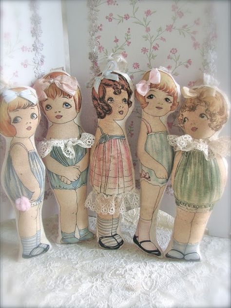 Sweet Paper, Doll Party, Vintage Paper Dolls, Old Dolls, Cloth Doll, Doll Maker, Valentines Party, Soft Dolls, Paper Doll