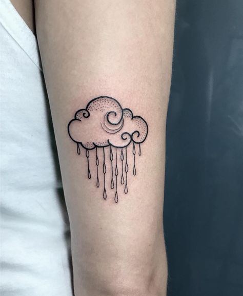 Line Work Cloud Tattoo, Moon Rain Tattoo, Box Of Rain Tattoo, Rainy Clouds Tattoo, Thunder Cloud Tattoo Traditional, Matching Cloud Tattoos, Pastel Cloud Tattoo, Day Dream Tattoo, Simple Storm Cloud Tattoo