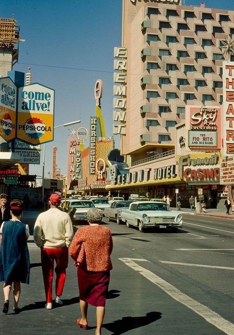 Old Vegas, Fotografi Vintage, Vegas Baby, Las Vegas Nevada, Retro Aesthetic, Street Scenes, Vintage Photography, Old Photos, Nevada