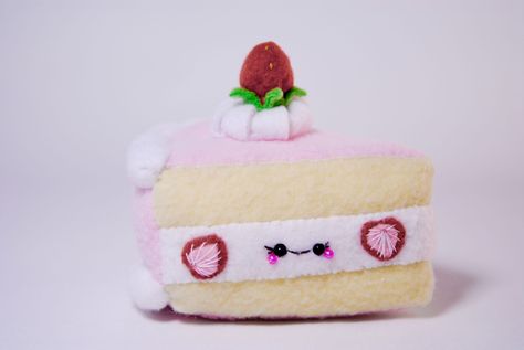 Cute!! Strawberry Short Cake Plushy Strawberry Plush Pattern, Strawberry Pillows Dessert, Sew Strawberry Pillow, Strawberry Shortcake Plushies, Strawberry Pillow Pink, Strawberry Cake, Strawberry Shortcake, Cake