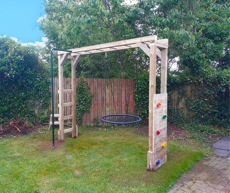 🤔❓ Got an unused area in your garden? Why not transform it into a fun and functional space today? 😍🤩 Our Monkey Bar Madness climbing frame is the perfect space-saving solution to make the most out of that neglected corner of your garden. ✅ With its compact design and endless fun, it’s ideal for keeping your little ones active and entertained! Our bespoke specialist installation team will ensure that your play area fits perfectly and meets all your needs.👌🏼🪚 We’re here to make sure your gard... Monkey Bars For Backyard, Diy Monkey Bars, Play Area Garden, Swing Set Diy, Garden Transformation, Kids Backyard Playground, Climbing Frames, Monkey Bar, Play Area Backyard