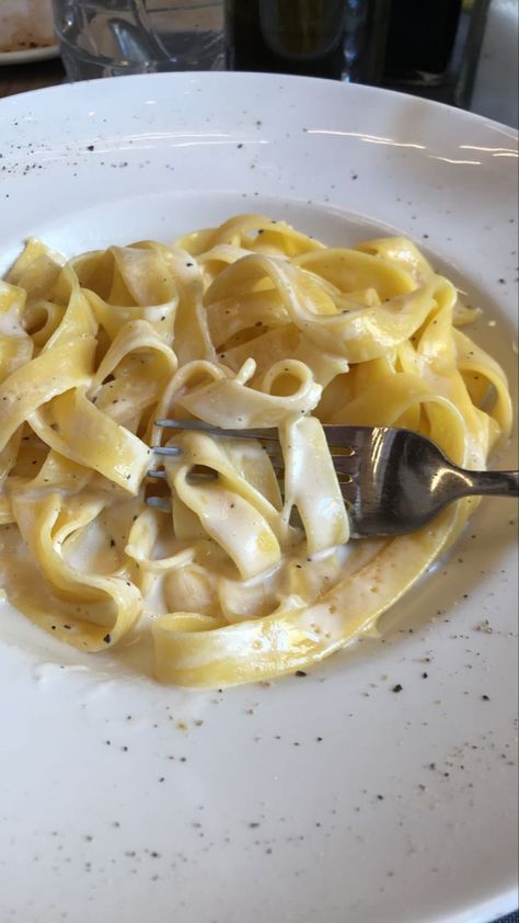 Cream Pasta Aesthetic, Cream Pasta, Food Is Fuel, Food Diary, Hearty Meals, Cafe Food, Food Cravings, Aesthetic Food, Food Lover