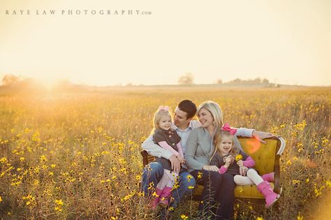 1000+ images about Family Portraits with a COUCH! on Pinterest ... Family Photos Couch Outside, Family On Bench Photo, Outdoor Couch Photoshoot, Chair Prop Photography, Bench Family Photoshoot, Couch Family Photoshoot, Family Portrait Poses, Family Inspiration, Family Photo Pose