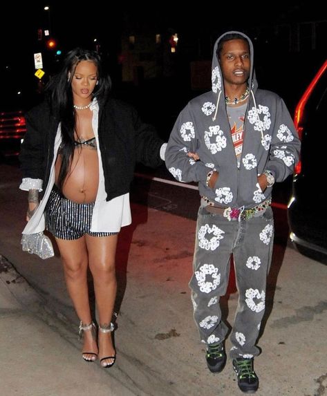 Asap Rocky Outfits, Black Couple Outfits, Baby Bump Style, Denim Tears, Couple Fits, Hype Clothing, Black Men Fashion Swag, Asap Rocky, Street Fashion Men Streetwear