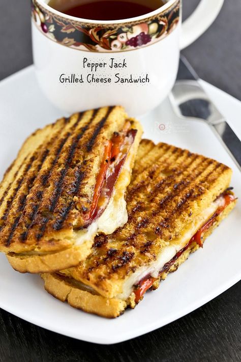 Mini Peppers, Grilled Sandwiches, Gourmet Grilling, Sandwich Wrap, Food Sandwiches, Toast Sandwich, Grilled Cheese Sandwiches, Sweet Peppers, Grilled Sandwich