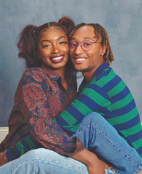 Funny Couple Poses, Sibling Photos, Sisters Photoshoot, Steve Lacy, Funny Couples, Spring Fling, Brother Sister, Black Love, Couples Photoshoot