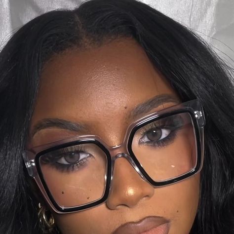 Vooglam Glasses, Glasses Black Women, Optical Glasses Women, Cute Glasses Frames, Cateye Glasses, Fancy Glasses, Glasses Inspo, Glasses Inspiration, African Party Dresses