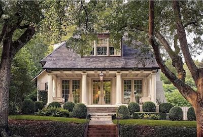 Arsitektur Kolonial, Casa Vintage, Dream House Exterior, House Goals, Pretty House, Cottage Homes, Charlotte Nc, House Inspo, Dream Home Design