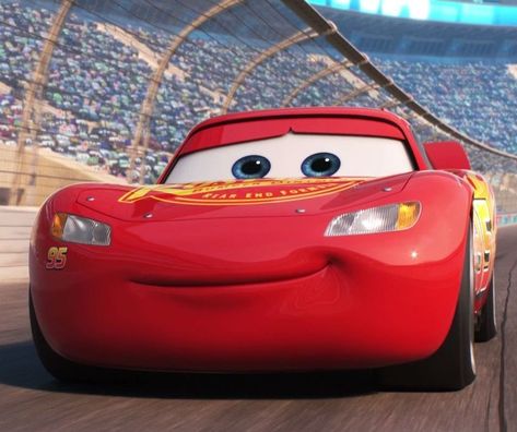 Cars Animation, Mcqueen Cars 3, Lightning Mcqueen Videos, Cars 3 Lightning Mcqueen, Disney Cars Movie, Cars Pixar, Mater Cars, Mcqueen Cars, Lighting Mcqueen