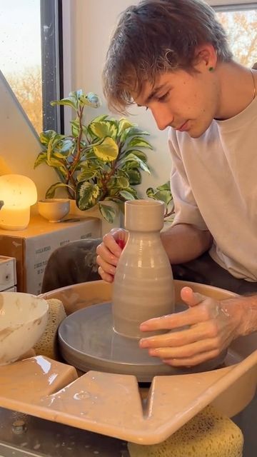 Diverse Pottery on Instagram: "Making a bottle🍶 Follow @diversepottery for daily pottery and ceramics content 🏺 - By: @thrdfloor Follow @diversepottery Follow @diversepottery Follow @diversepottery If you learned something new or were inspired, please like and share the video🙏🏽 - DM for removal request. No copyright intended. All rights and credits reserved to the respective owner. #pottery #ceramic #clay #artist #handmade #ceramicstudio #sculpture #art #design #handmadeceramics #homedecor Thrdfloor Pottery, Doing Pottery Aesthetic, Male Pottery Aesthetic, Pottery Throwing Aesthetic, Guys Doing Pottery, Pottery Classes Aesthetic, Pottery Aesthetic, Clay Artist, Ig Feed