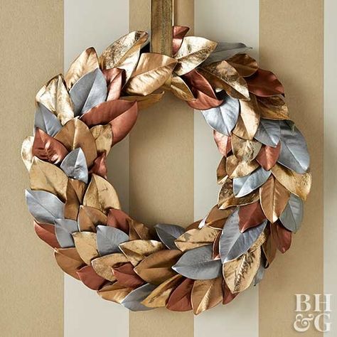 metallic leaves ornament Homemade Christmas Wreaths, Magnolia Leaf Wreath, Winter Wreath Diy, Creative Wreaths, Homemade Wreaths, Fun Fall Crafts, Fun Wreath, Winter Decorations Diy, Christmas Wreaths Diy Easy