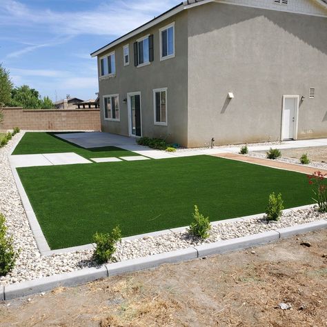 Turf And Rock Landscape, Turf Backyard Ideas Play Areas, Artificial Turf Backyard Ideas, Boulevard Landscape, Artificial Turf Backyard, Playroom Lounge, Turf Landscaping, Garden Ideas Patio, Aesthetic Patio