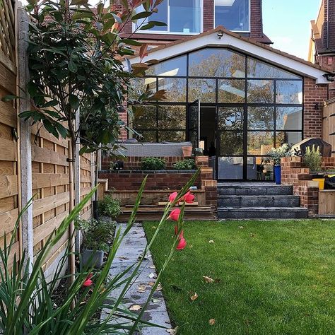 A stunning apex style rear extension with floor to ceiling crittall doors and windows. From the home of @85_wf on Instagram. 1930 House Renovation, 1930 House, 1930s House Extension, Rear Extension Ideas, 1930s House Interior, 1930s House Renovation, 1930s Home, Edwardian Home, Houses Uk