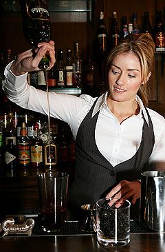 Bartender Uniform, Bar Uniform, Female Bartender, Bartender Outfit, Bartending School, Billy Kidd, Speakeasy Bar, Bar Outfits, Staff Uniforms