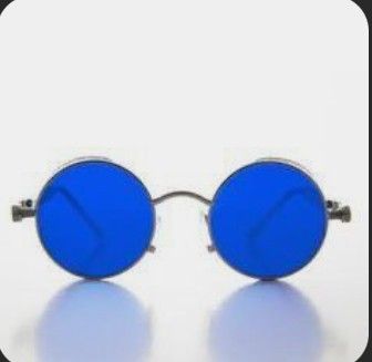 Circular Sunglasses, Blur Image Background, Flip Up Sunglasses, Diy Organizer, Photoshop Digital Background, Steampunk Goggles, Blurred Background Photography, Photography Studio Background, Blur Background Photography