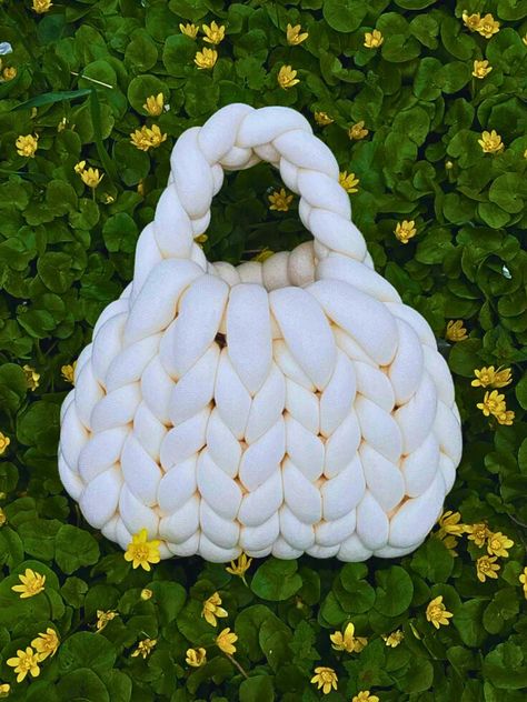 Chunky Bag with Macrame Strap Bag,Knit Bag,Crochet Bag,Korean Style,Handmade Bag,Giant Yarn Bag,Valentine's Day Gift,Big Yarn Bag,Puffer Bag Crochet Big Bag, Giant Yarn Bag, Macrame Strap, Puffer Bag, Giant Yarn, Big Wool, Big Yarn, Knit Bag, Nose Contouring