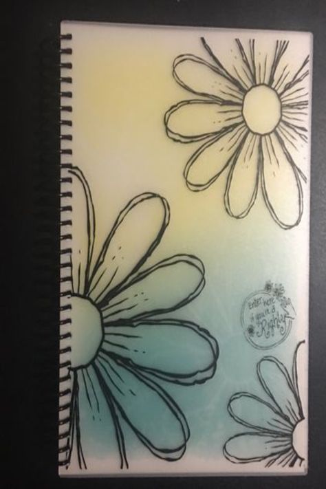 Sun Flower Drawing Doodles, Easy Dark Drawing Ideas, Drawing For Notebook, Painting Ideas On Sketch Book, Cover Ideas For Notebooks, Flower Journal Cover, Doodle Pages Sketchbooks, Notebook Cover Design Drawing, Blue Journal Ideas