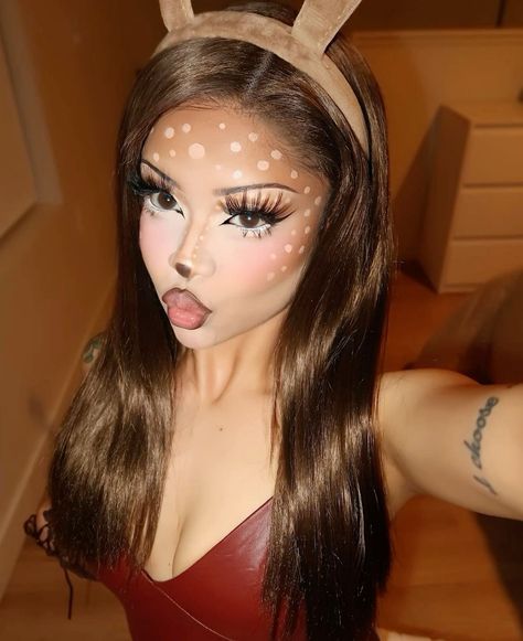 Women’s Deer Costume Ideas, Mouse Makeup Halloween Cute, Halloween Makeup Deer, Deer Outfit Halloween, Deer Hairstyle, Deer Costume Halloween, Bambi Costume Women, Deer Makeup Look, Doe Makeup Halloween