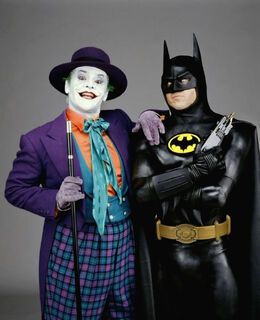 Tim Burton Batman, Michael Keaton Batman, Keaton Batman, Batman 1989, Batman Vs Joker, Joker Costume, Image Film, Batman Universe, Im Batman