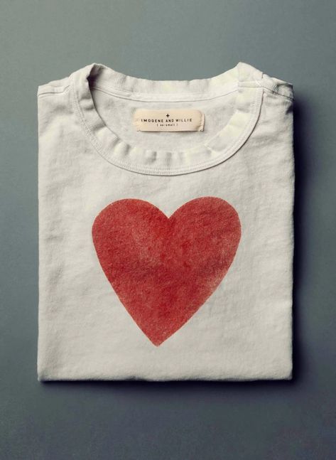 the "heart" tee – imogene + willie Imogene Willie, Quoi Porter, Heart Tee, 가을 패션, Mode Vintage, Mode Inspiration, Outfit Casual, Look Cool, Look Fashion