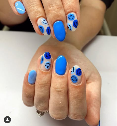 Preppy Nail Art For Short Nails, Gabi Fuller Nails, Fun Nails For Vacation, Adult Nail Designs, Summer Dip Nails Almond Shape, Preppy Nails Acrylic Summer, Short Acrylic Nails Designs Almond, Fun Nail Art Summer, Funky Nail Art Trendy