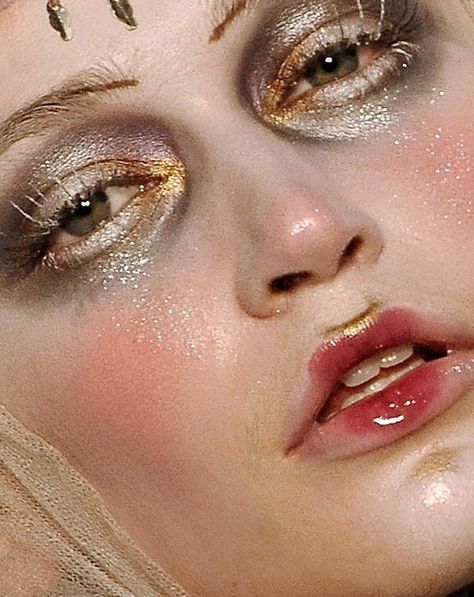 twinkle in her eye Moon Makeup, Avant Garde Makeup, Runway Makeup, Dope Makeup, Make Up Inspo, Editorial Makeup, John Galliano, Creative Makeup, Artistry Makeup