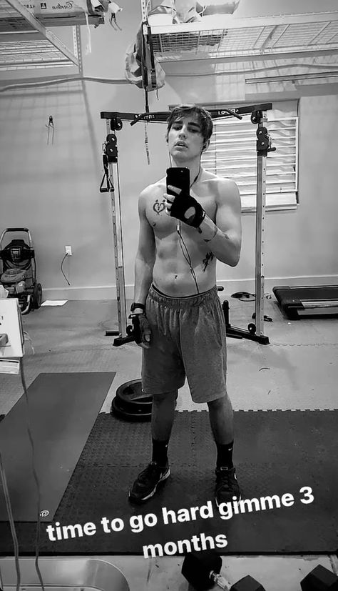 Colby Brock Abs Pic, Colby Brock Muscles, Colby Brock Shirtless Pics, Colby Brock Shirtless Selfie, Colby Brock Hot Pics, Colby Brock Snapchat, Sam And Colby Fanfiction, Colby Cheese, Trap House