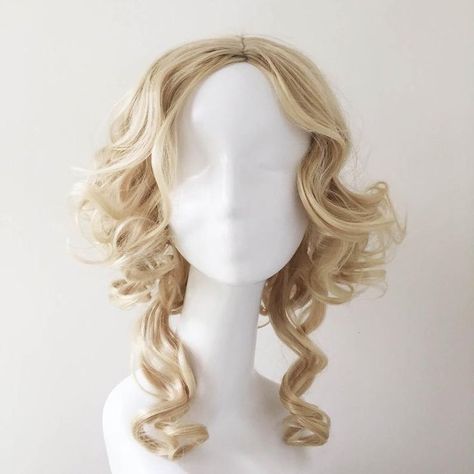 Gold Blonde, Hair Reference, Costume Wigs, How To Draw Hair, Aesthetic Hair, Hair Designs, Hair Wigs, Pretty Hairstyles, Short Curly