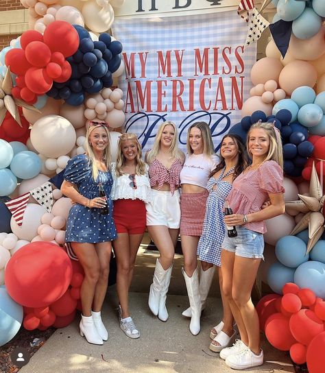 Bid Day Decor, Work Week Outfits, Spirit Week Themes, Sorority Recruitment Themes, Philanthropy Ideas, American Themed Outfit, Frat Formal, Sorority Themes, Recruitment Themes