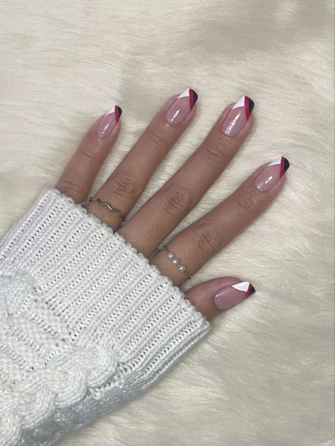 Lowkey nail art design with black red and white tip. Red Black And White Gel Nails, Black Red White Nails Design, Red Black And White French Tip Nails, White Nails Red Accent, Simple Nail Designs Red And Black, Nail Ideas Black Tips, White And Wine Nails, Red Black And White Wedding Nails, Red Black And White Nail Art