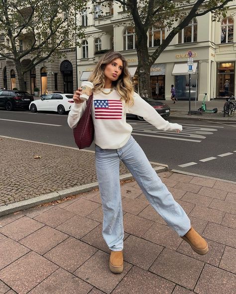 All posts • Instagram Classic Ugg Boots Outfit, American Flag Sweater Outfit, Tall Ugg Boots Outfit, Fall Outfit Inspo Aesthetic, Ugg Boots Outfit Winter, Effortless Fall Outfits, Ugg Outfits, Aw 2024, American Sweater