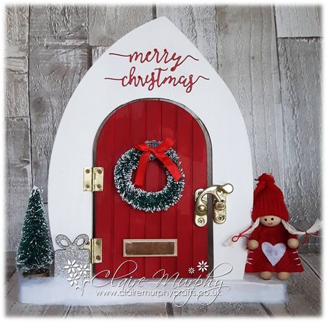 Christmas Fairy Door Claire Murphy Crafts Christmas Fairy Doors Ideas, Christmas Fairy Doors, Elf Doors, Christmas Fairy Garden, Fairy Garden Doors, Elf Door, Door Crafts, Fairy Lanterns, Elves And Fairies